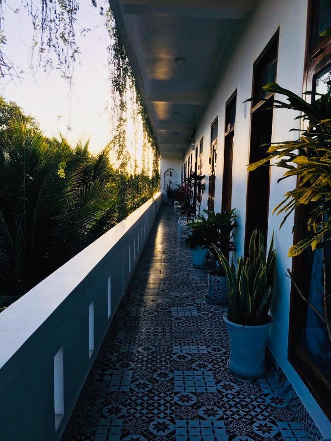 Lagi 1001 Nights Hotel Bagian luar foto