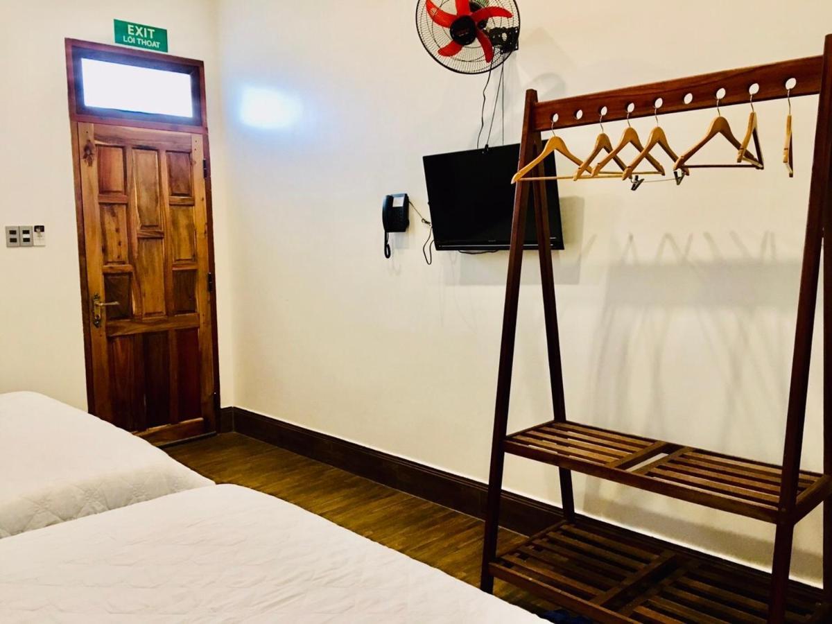 Lagi 1001 Nights Hotel Bagian luar foto