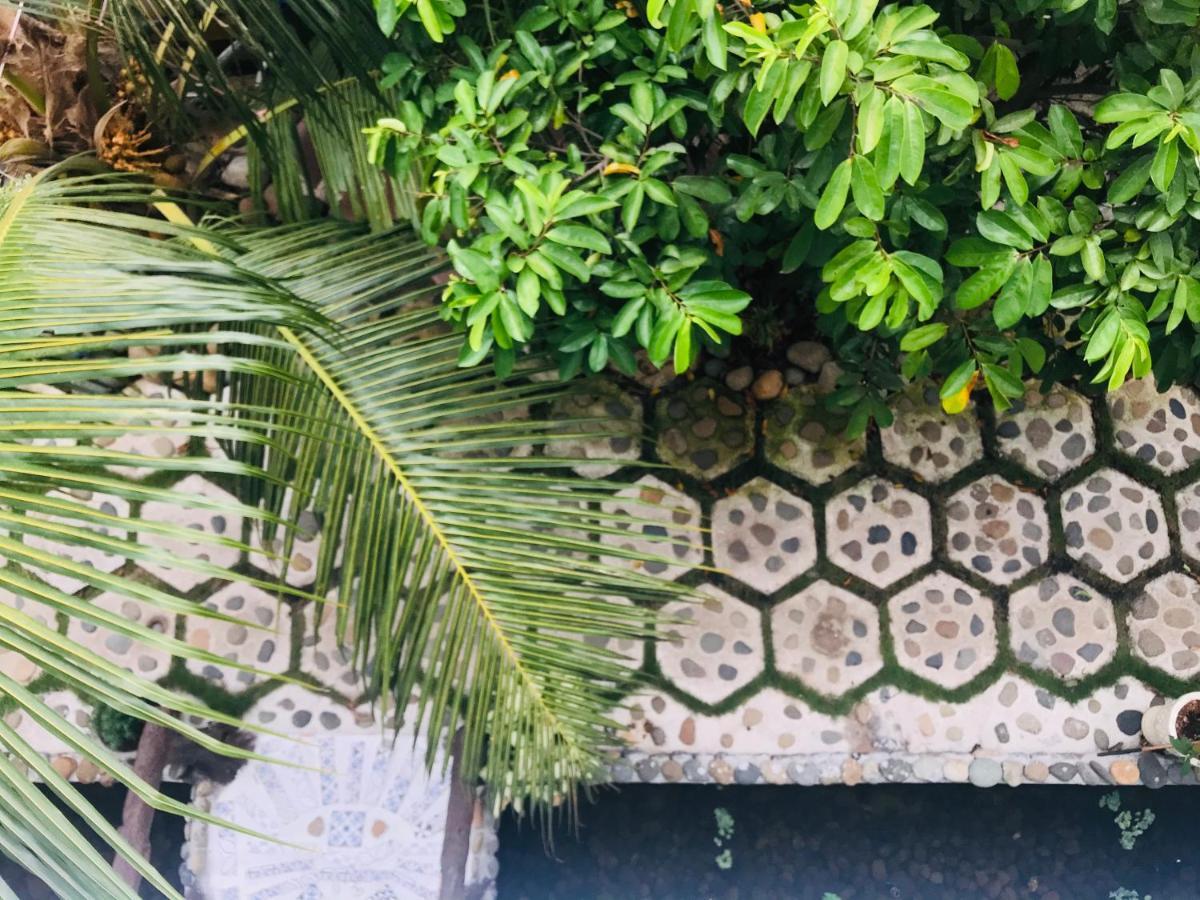 Lagi 1001 Nights Hotel Bagian luar foto