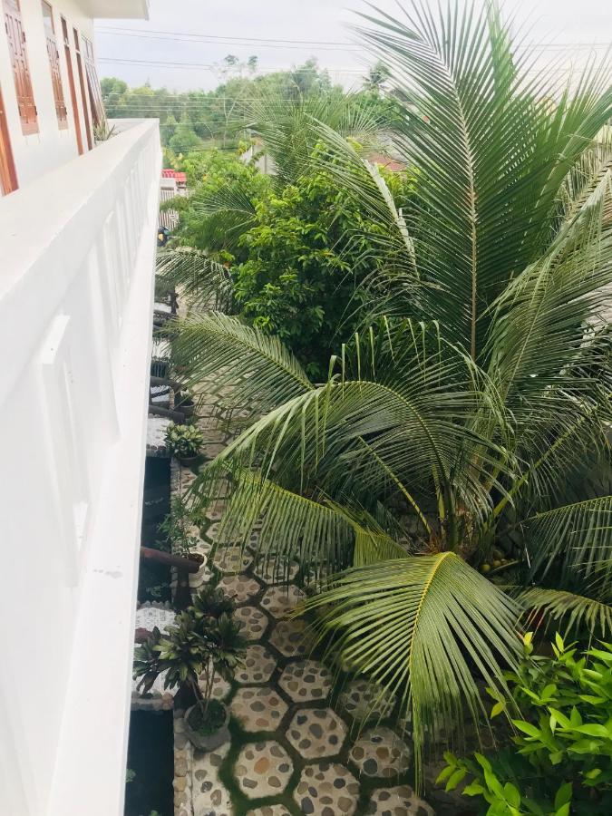 Lagi 1001 Nights Hotel Bagian luar foto